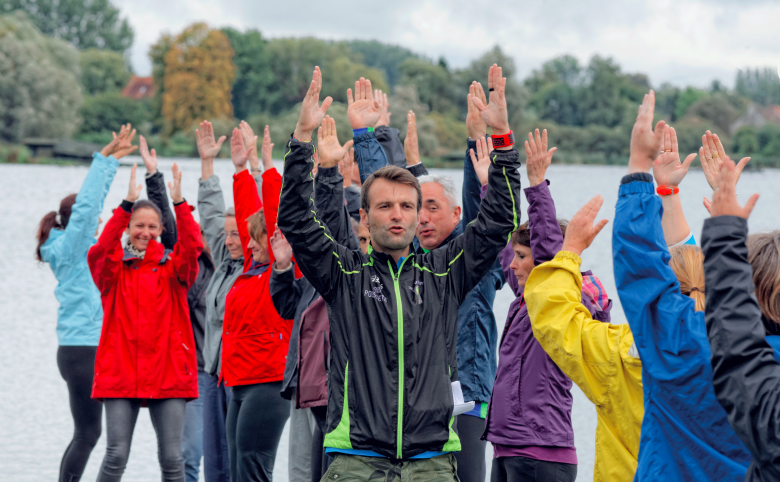 Activité sportive douce alliée à la découverte du patrimoine naturel pour des patients en rémission de cancer.