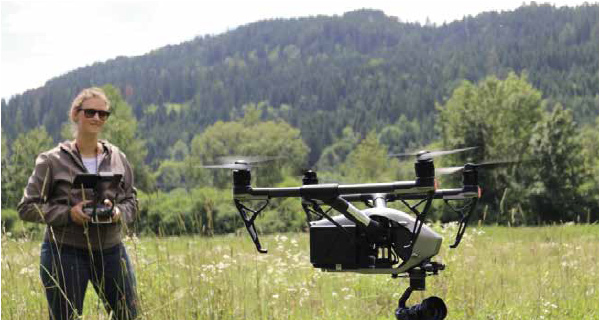 Pilotage de drone © Tobias Köstl
